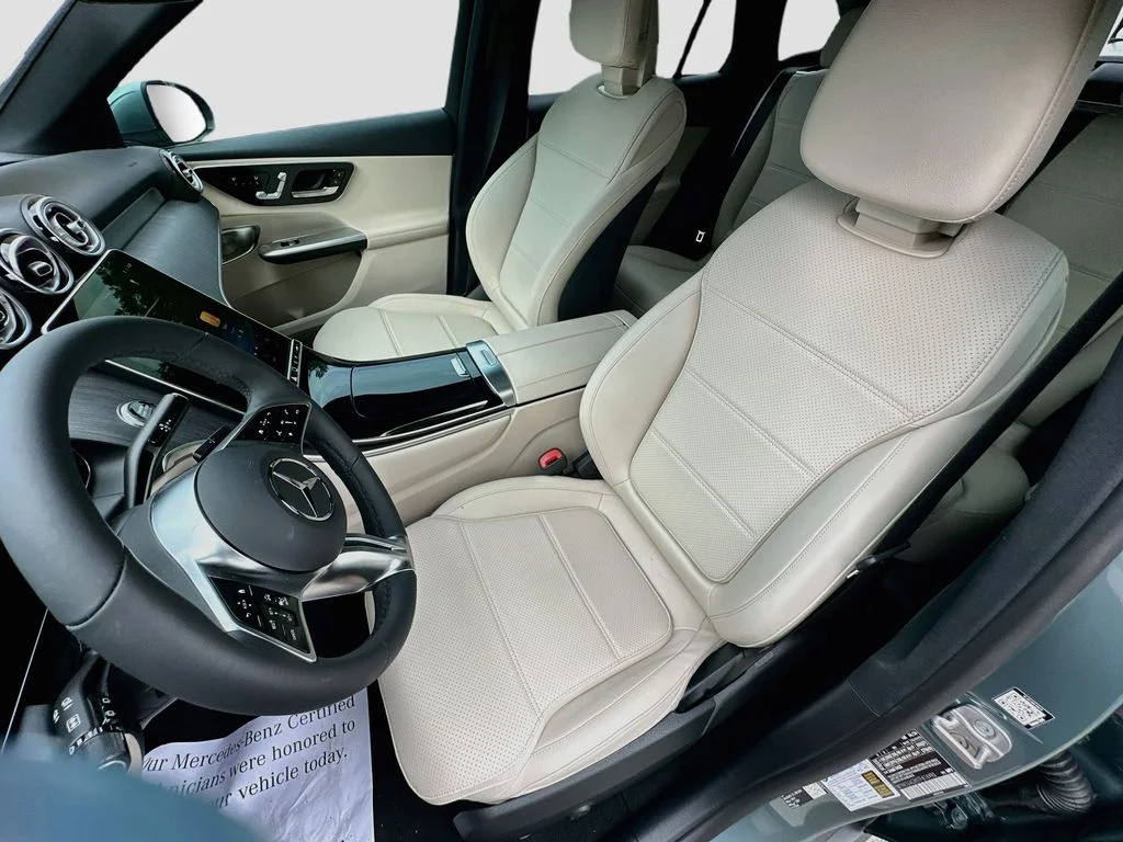 New 2026  Mercedes-Benz GLC 300 image 5