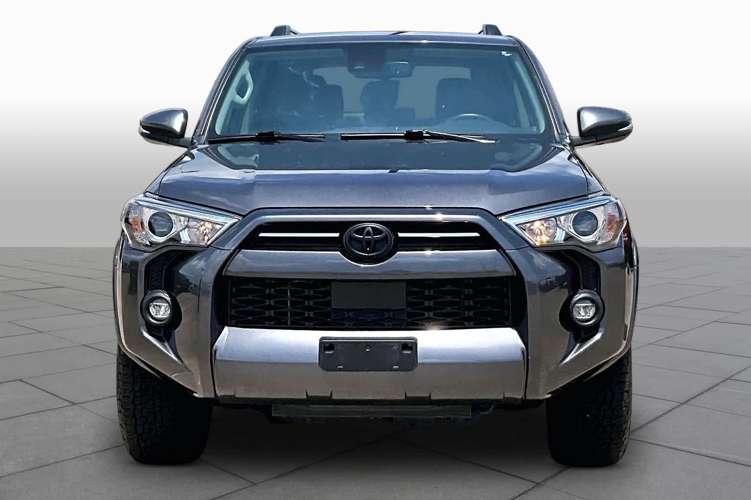 Used 2023 Magnetic Gray Metallic Toyota SR5 Premium image 4