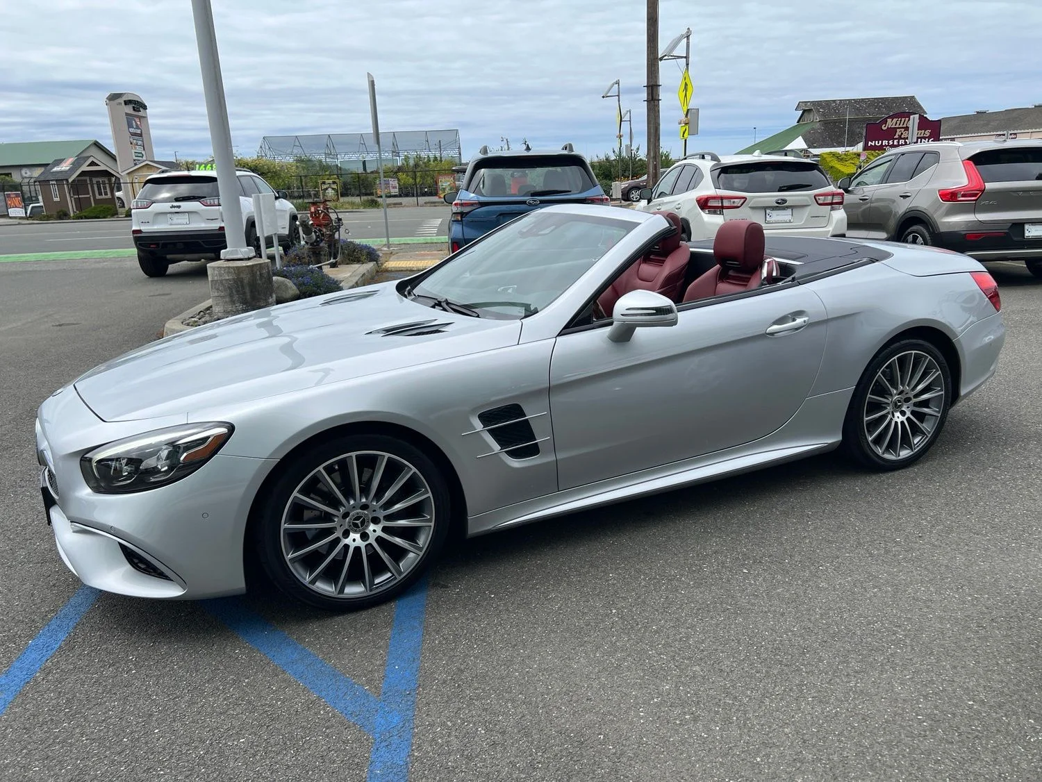 Used 2019 Silver Mercedes-Benz SL 550 image 3