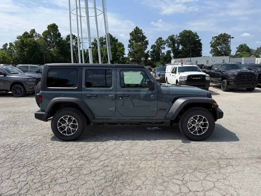 New 2026 Anvil Clear-Coat Exterior Paint Jeep Sport S image 5