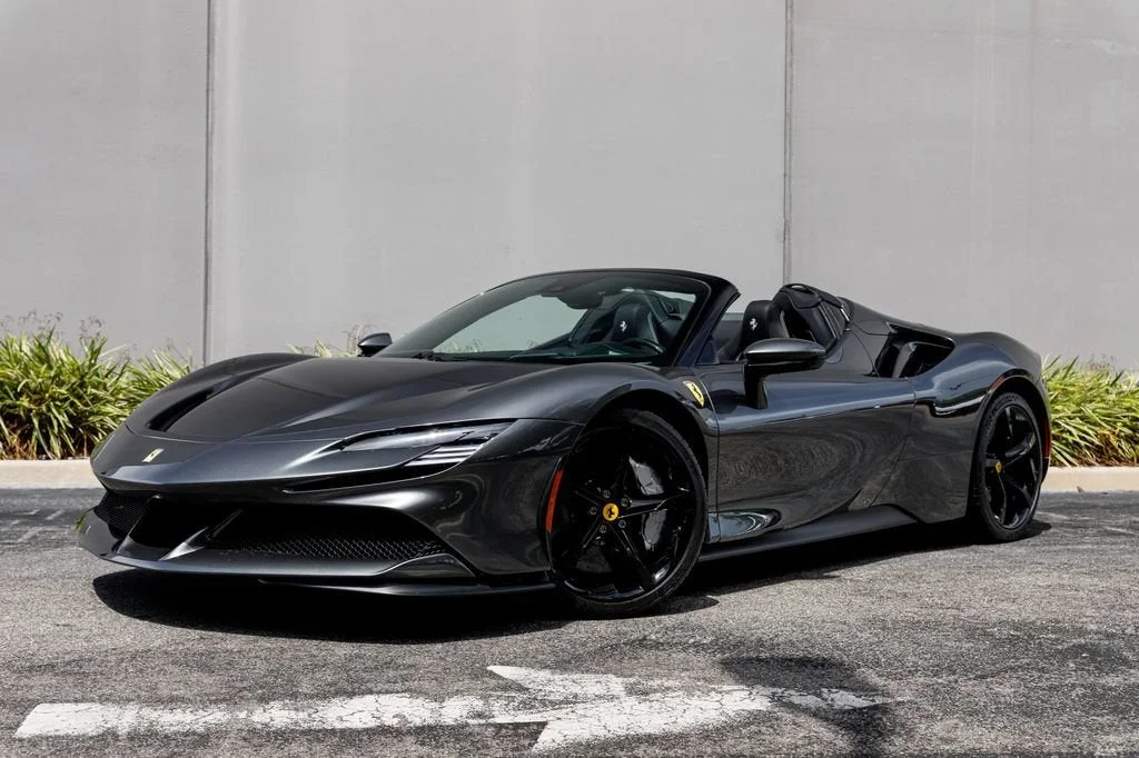 Used 2024 Grigio Silverstone Ferrari  image 48