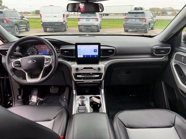 Used 2024 Black Metallic Ford XLT image 28