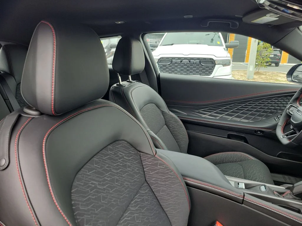 New 2026 Diamond Black Crystal Pearlcoat Dodge Scat Pack image 28