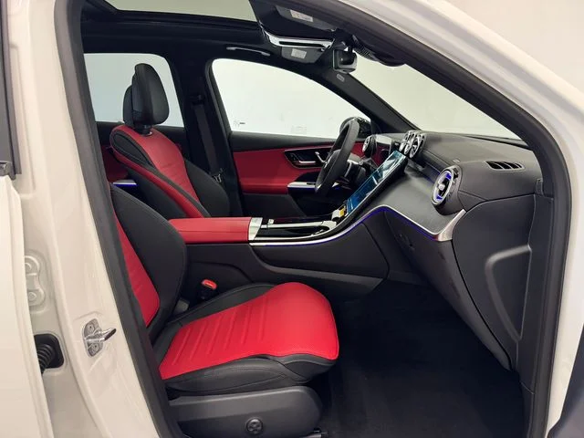 New 2027 White Mercedes-Benz GLC 300 image 18