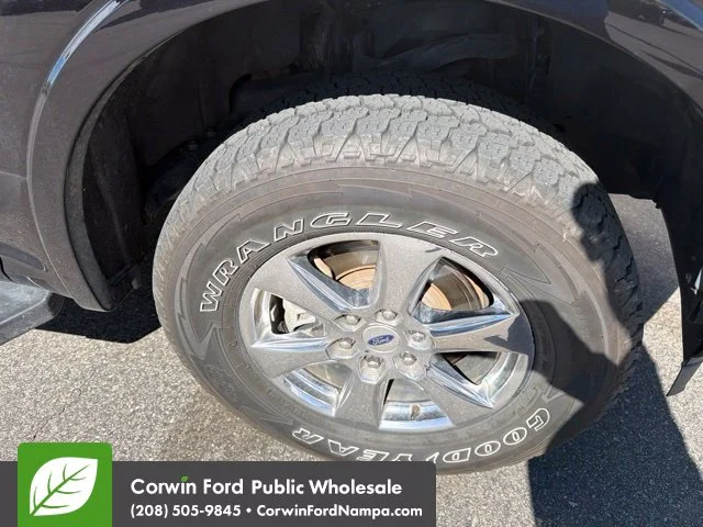 Used 2019 Black Ford Lariat image 6