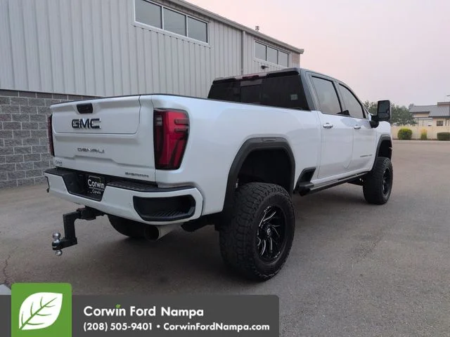 Used 2024 White GMC Denali Ultimate image 3