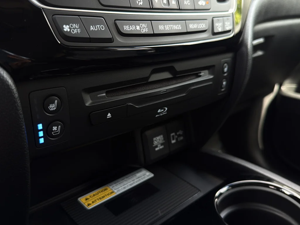 Used 2019 Red Honda Touring image 34