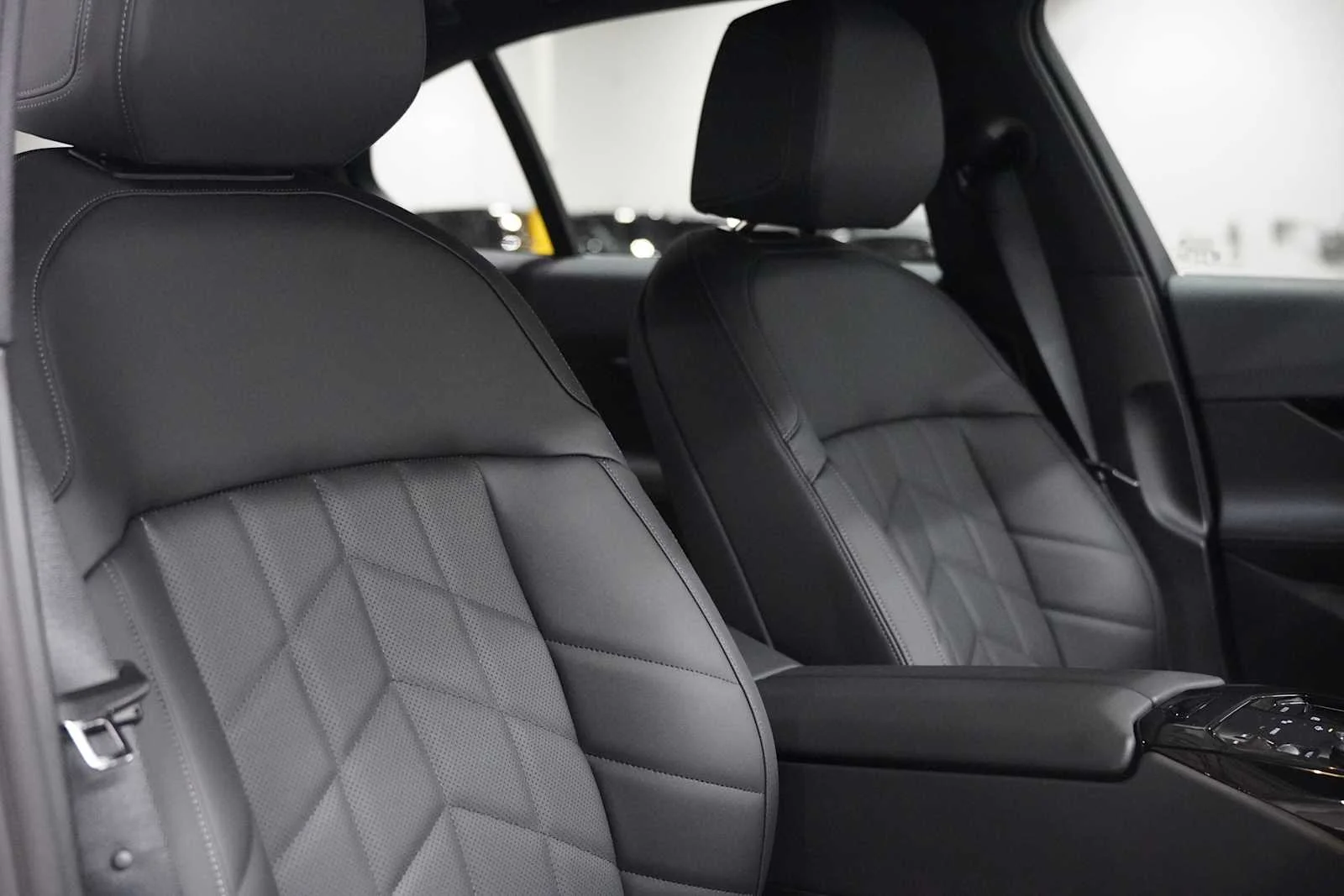 2026 BMW 5 Series 530i - Photo 11