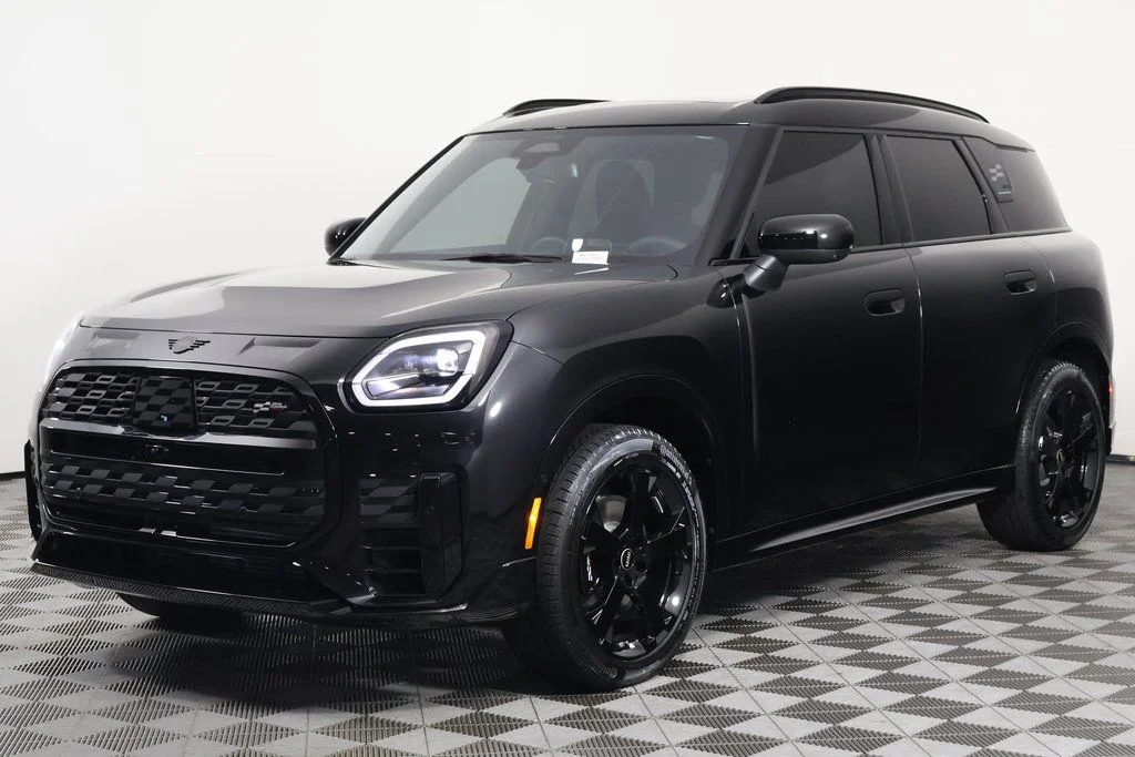 2027 MINI Countryman's photo