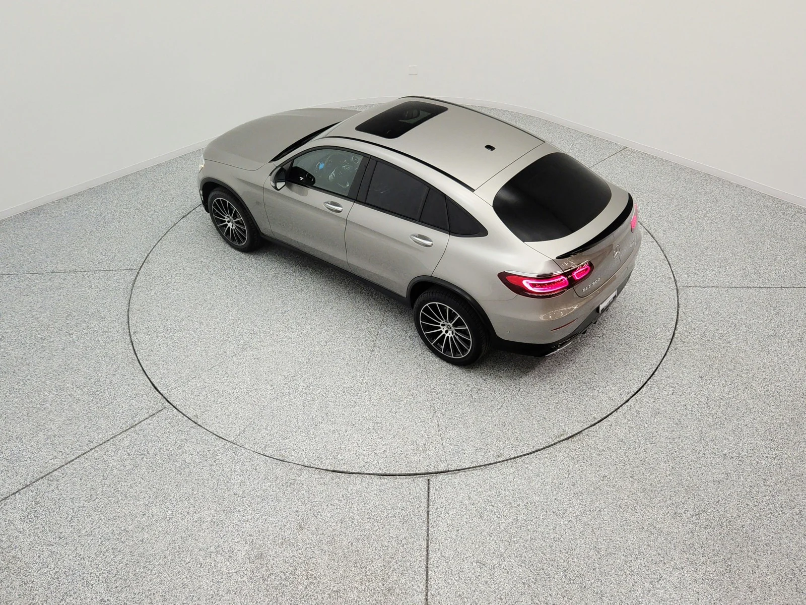 Used 2022 Mojave Silver Metallic Mercedes-Benz GLC 300 4MATIC® Coupe image 15