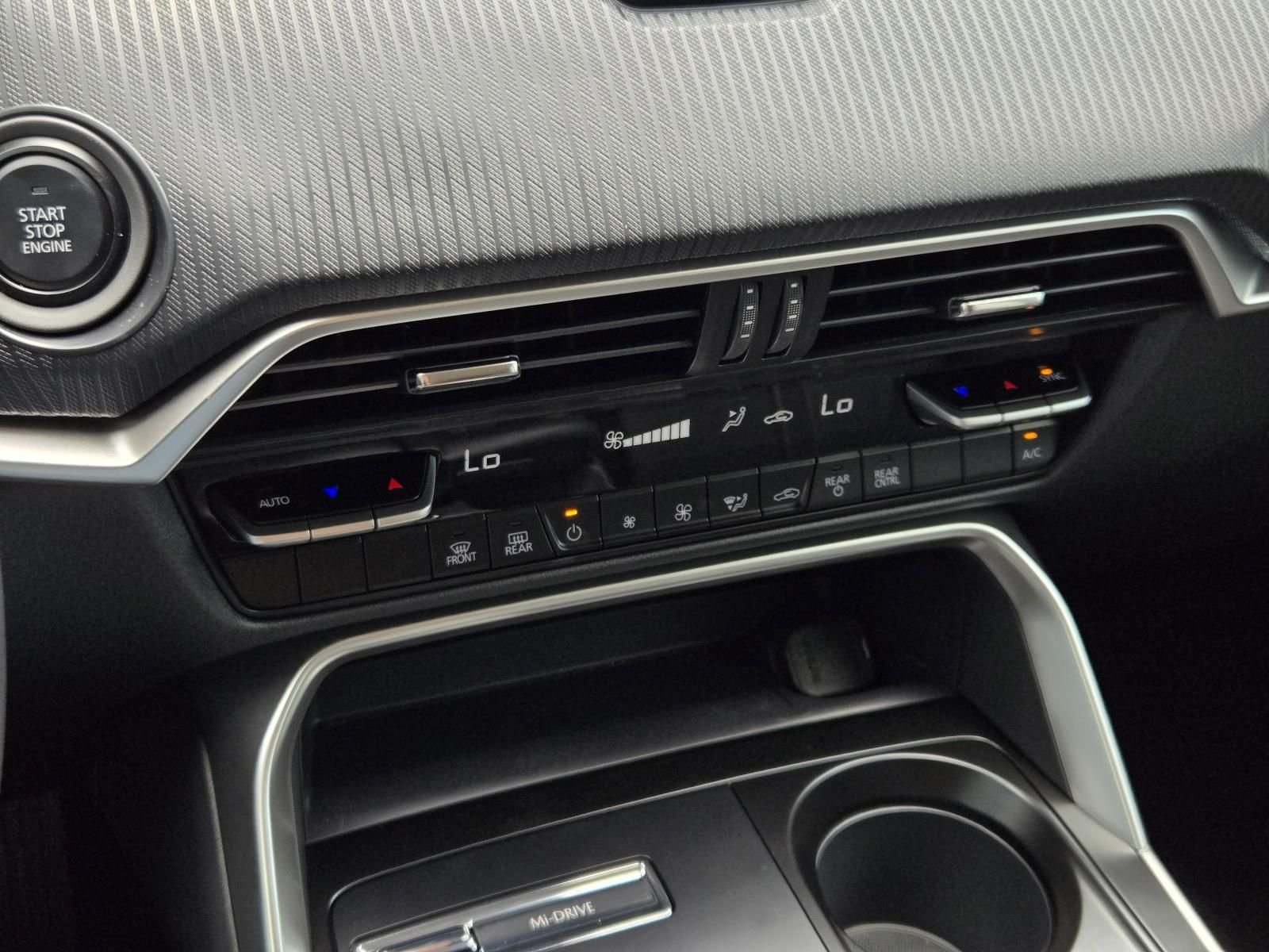 2026 Mazda CX-90 Select Package - Photo 18