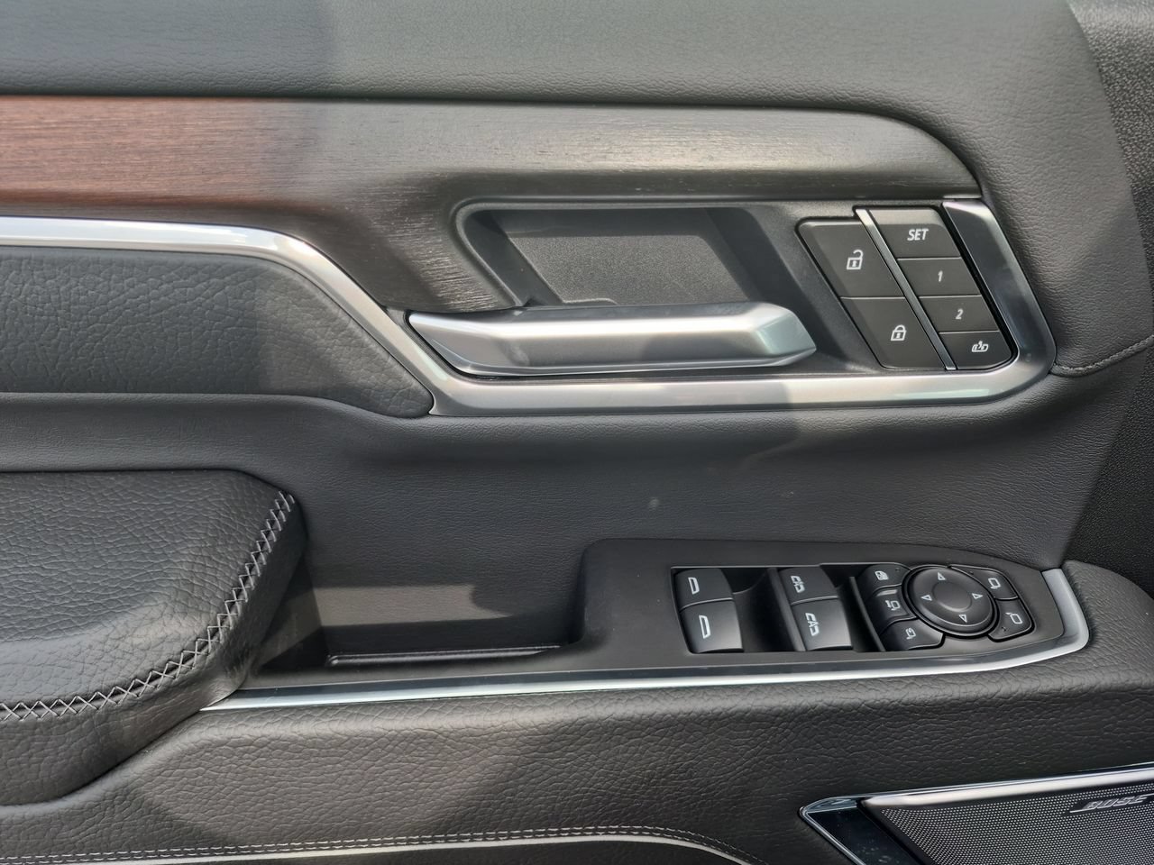 2026 GMC Sierra 2500HD Denali - Photo 23