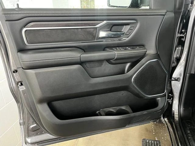 2026 RAM 1500 Laramie - Photo 16