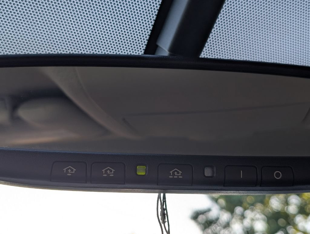 Used 2015  Toyota Four image 10