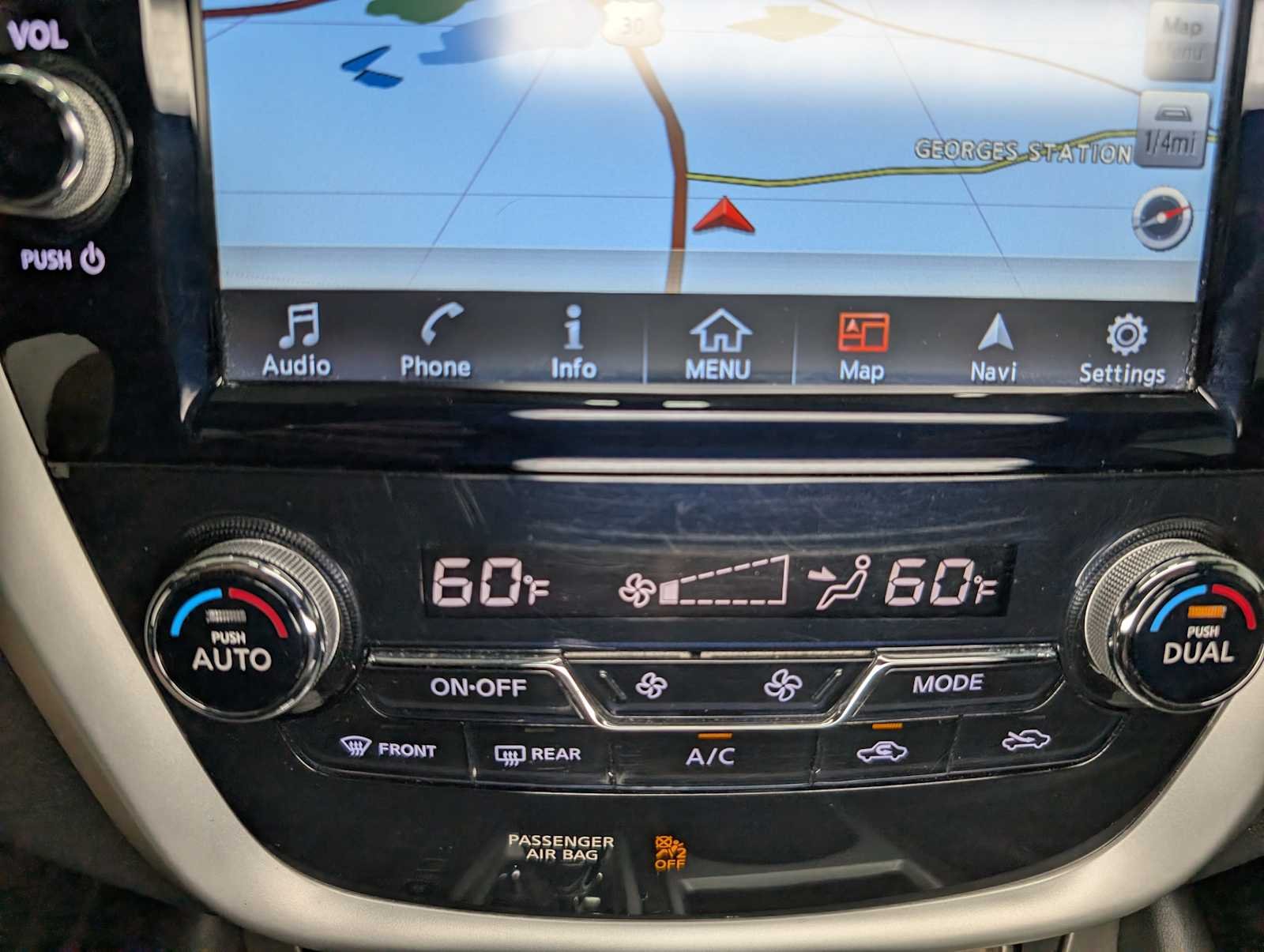Used 2018 CAYENNE RED Nissan SL image 32