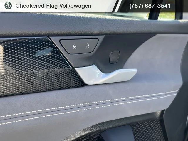 New 2026 White Volkswagen 2.0T SE image 18