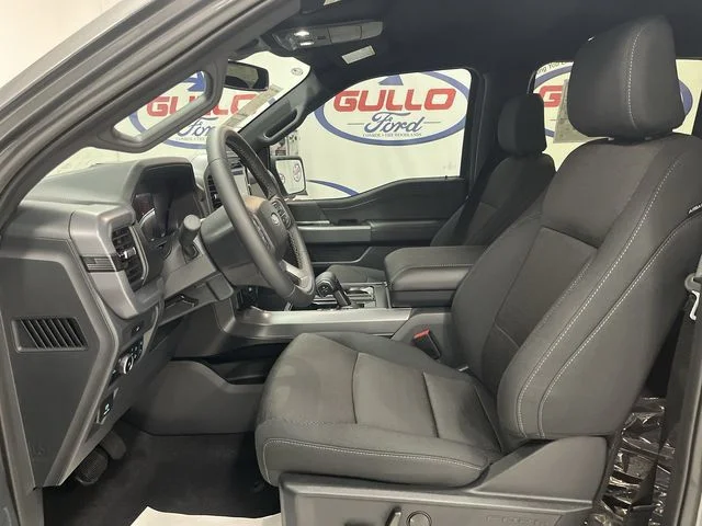 New 2026 Carbonized Gray Metallic Ford XLT image 15