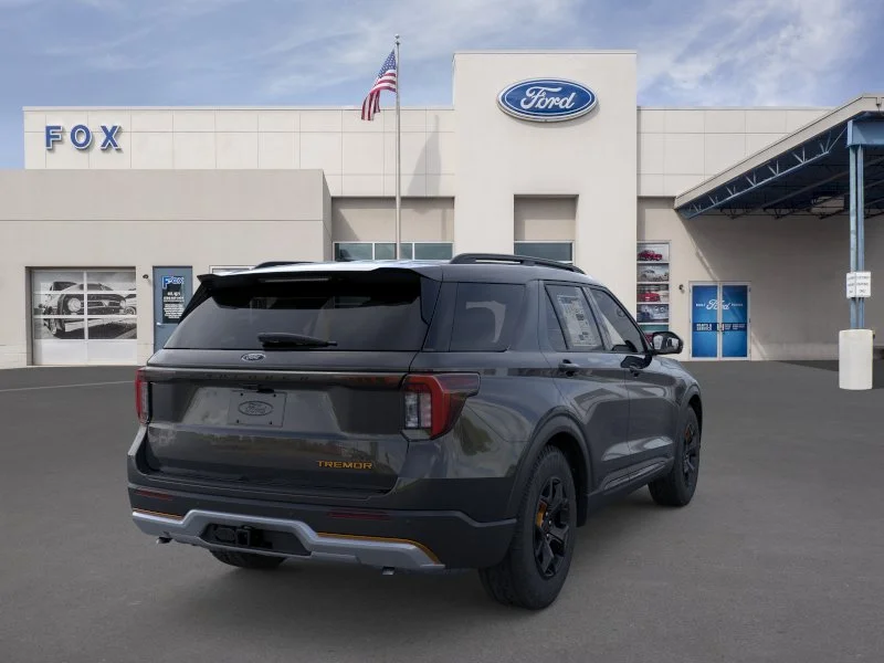 New 2026 Agate Black Metallic Ford Tremor® image 8