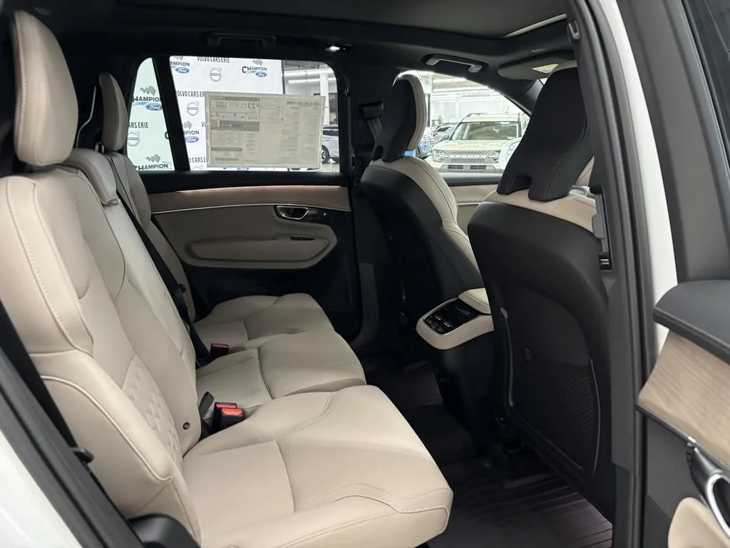 2026 Volvo XC90 Plus - Photo 14