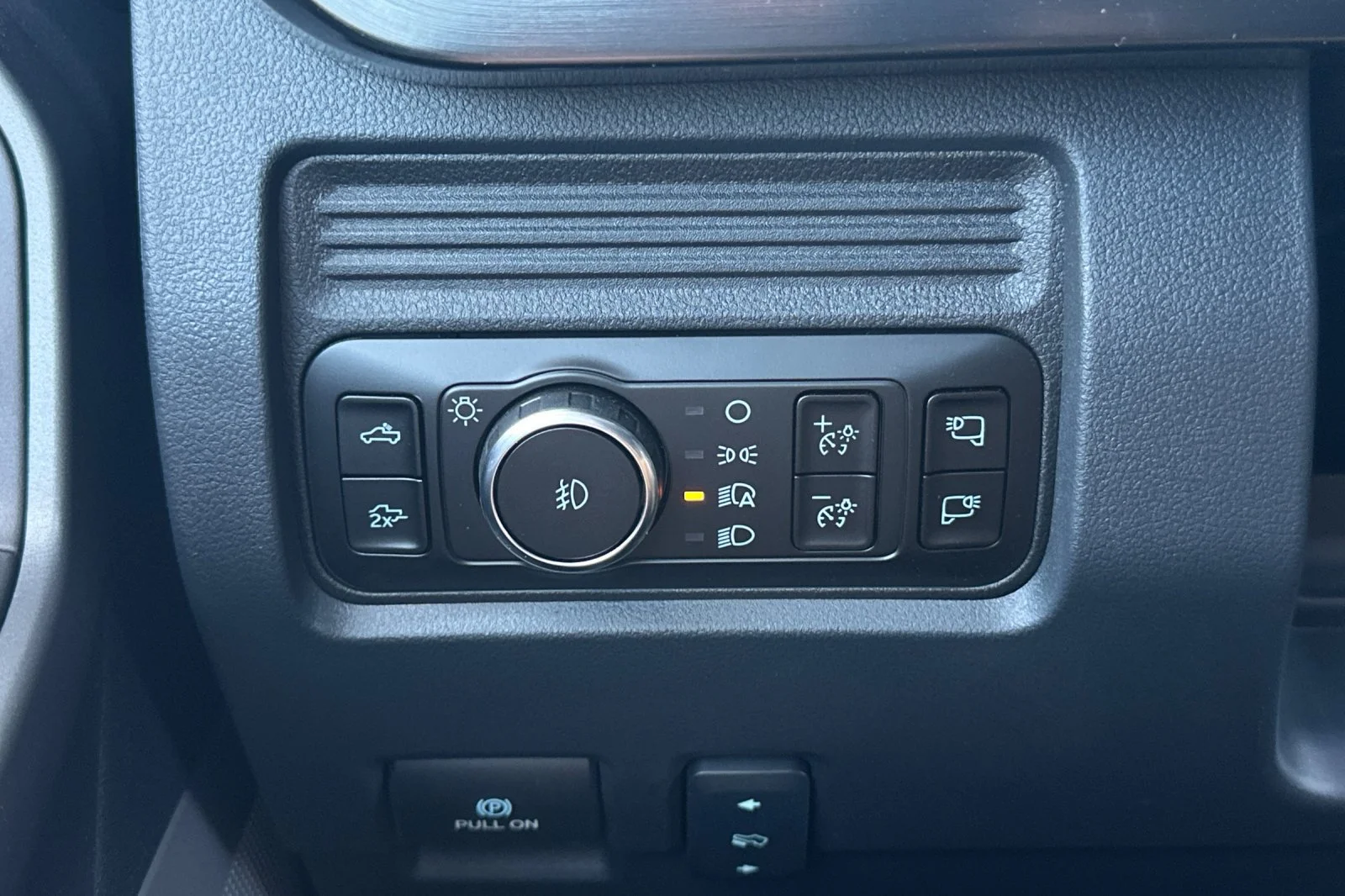 New 2026 Gray Ford Lariat image 26