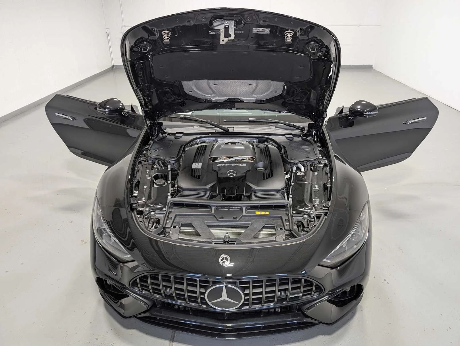 Used 2022 Obsidian Black Metallic Mercedes-Benz AMG® SL 63 image 14