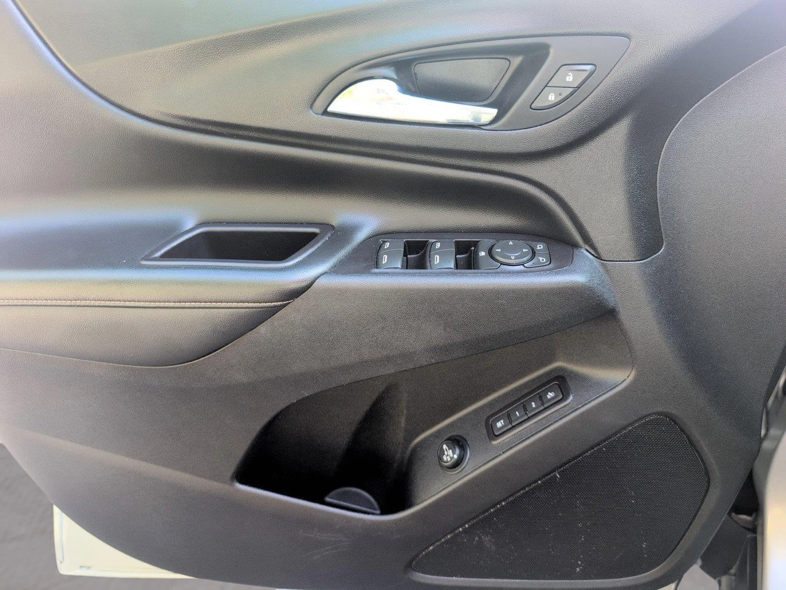 Used 2021 SILVER ICE METALLIC Chevrolet Premier image 14