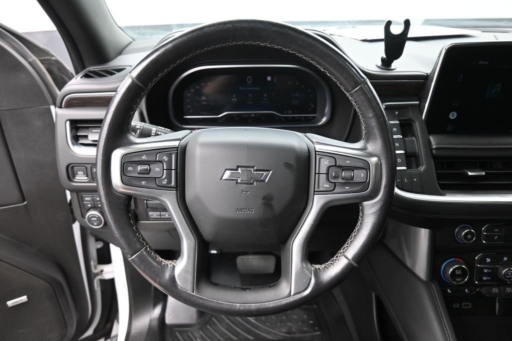 Used 2022 White Chevrolet Z71 image 28