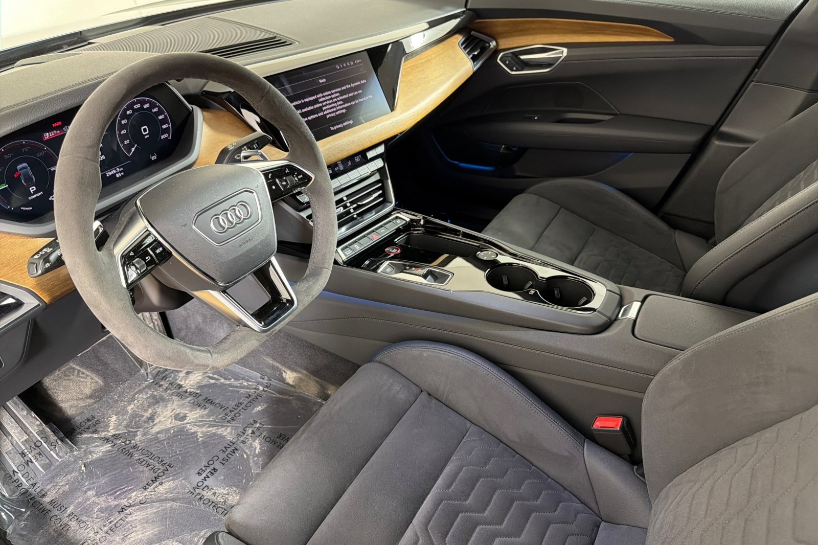 Used 2023 Daytona Gray Pearl Effect Audi Premium Plus quattro image 9