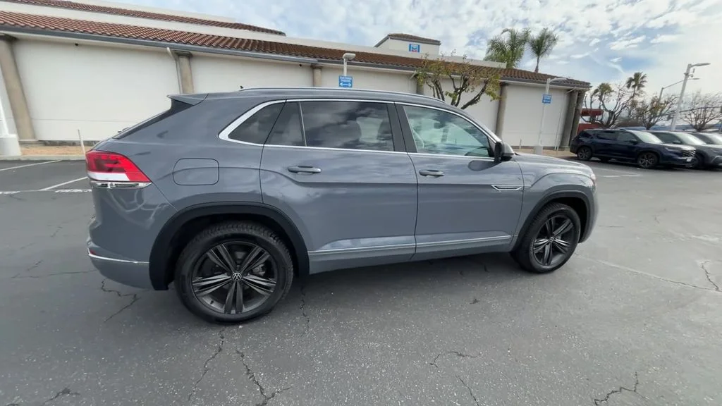 2022 Volkswagen Atlas Cross Sport SEL R-Line - Photo 9
