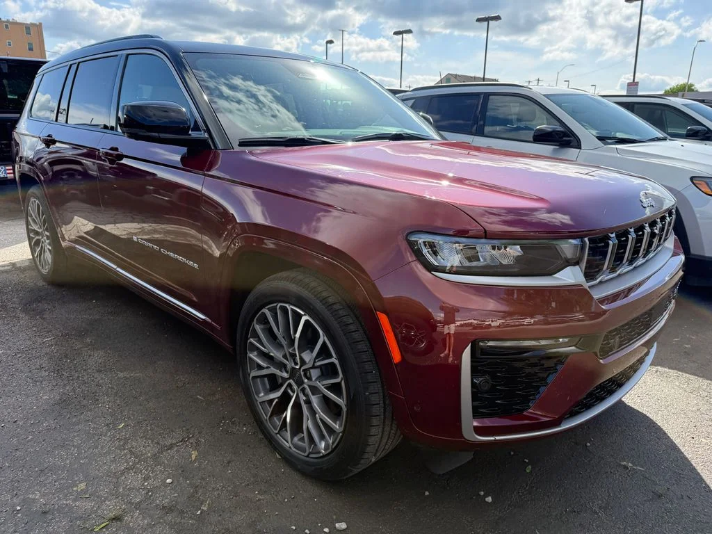 New 2026 Red Jeep Summit image 4