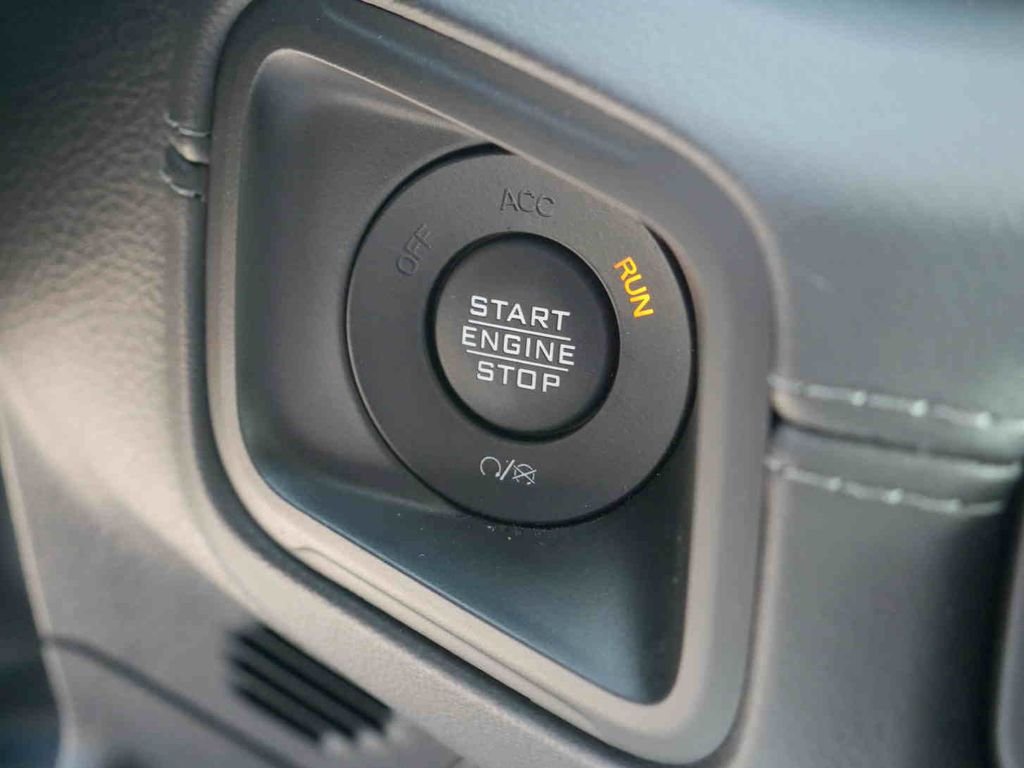 Used 2025 Gray Jeep Rubicon image 33