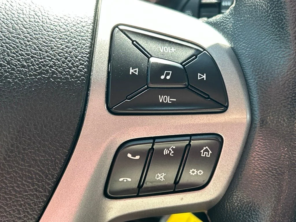 Used 2023 Gray Metallic Ford XLT image 21