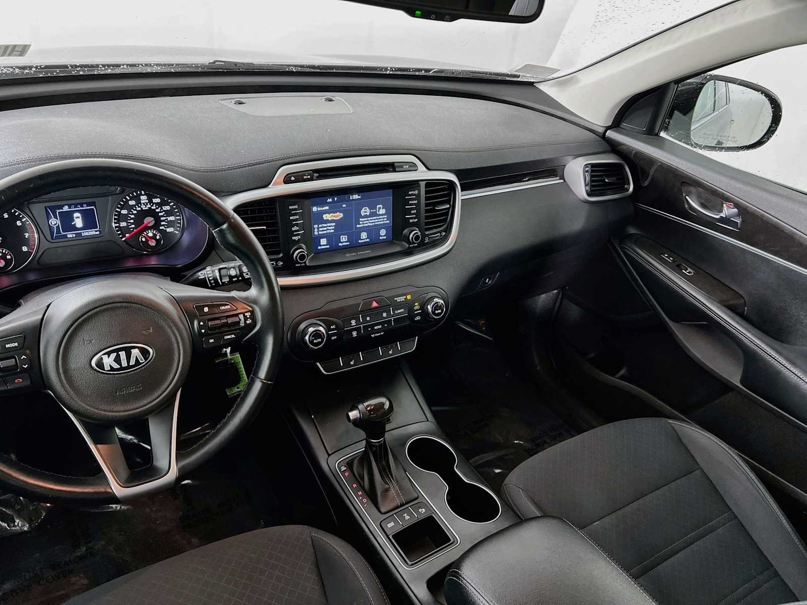 Used 2017 Platinum Graphite Kia LX image 23