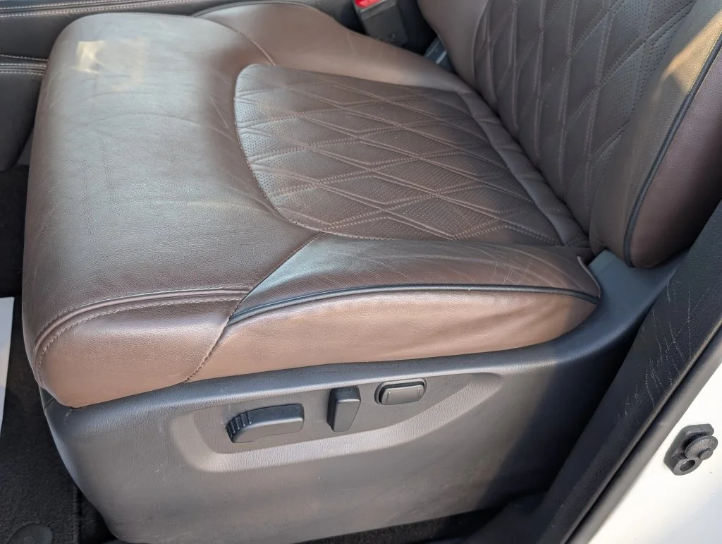 Certified Used 2023 White Nissan Platinum image 29