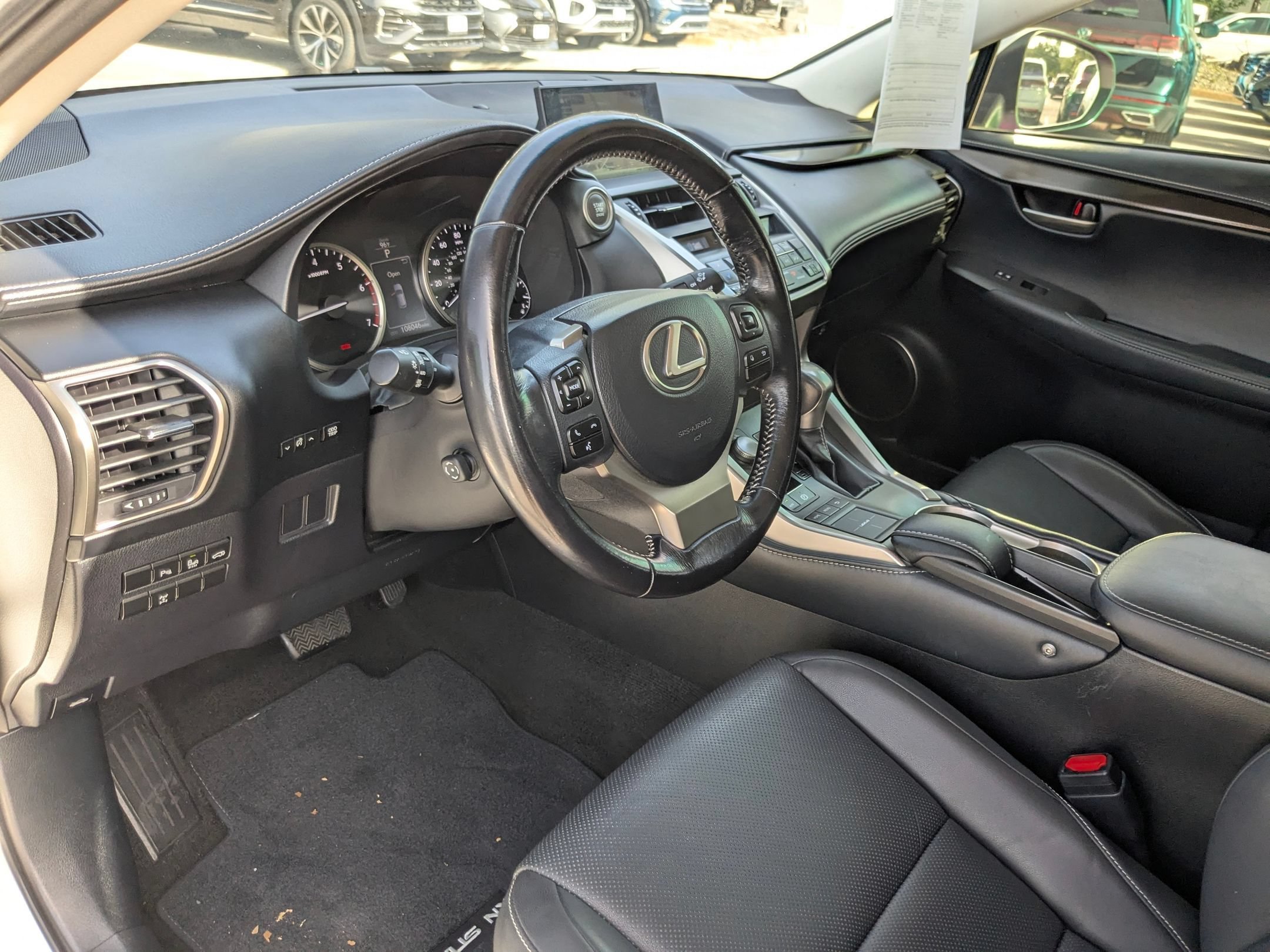 Used 2015 White Pearl Lexus 200t image 10
