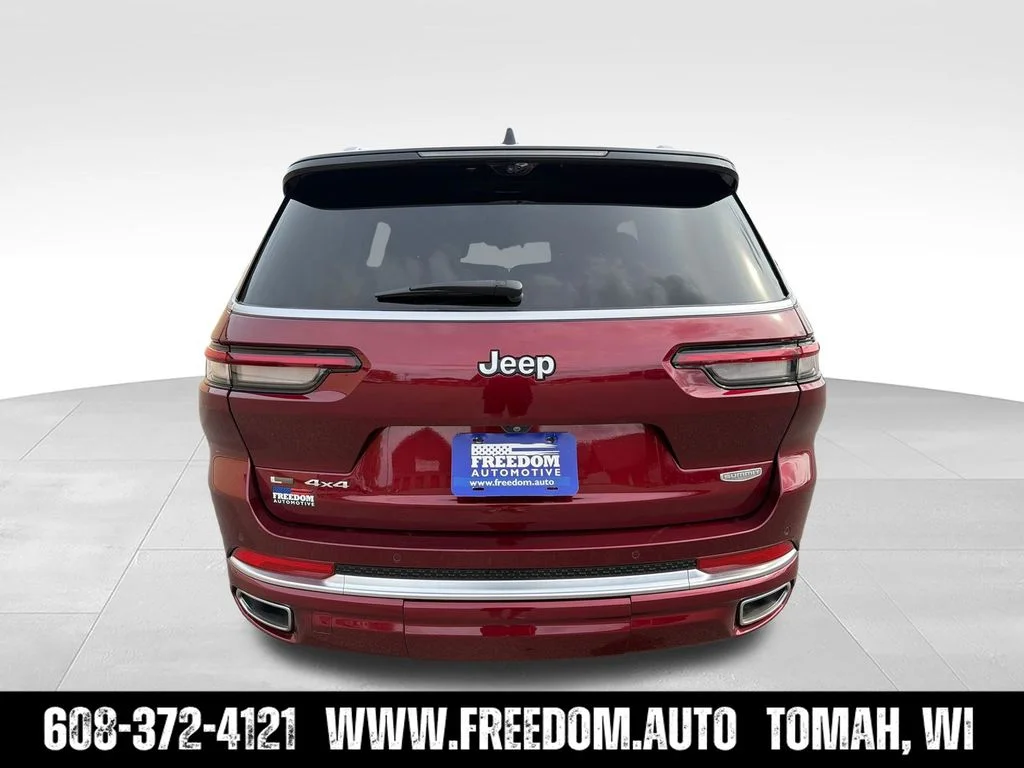 Used 2023 Velvet Red Pearlcoat Jeep Summit image 4