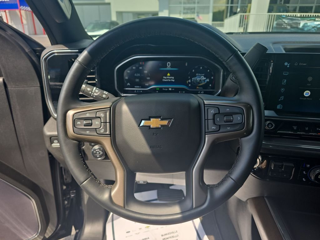 Used 2024 Black Chevrolet High Country image 14