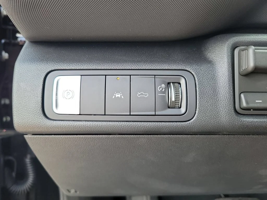 New 2026 Black Chevrolet LT - Standard Range image 16