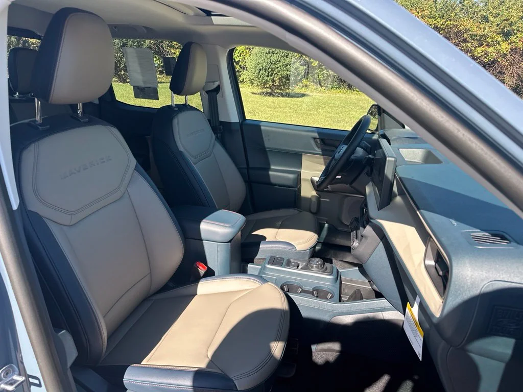 New 2026 Azure Gray Metallic Tri-Coat Ford Lariat® image 18