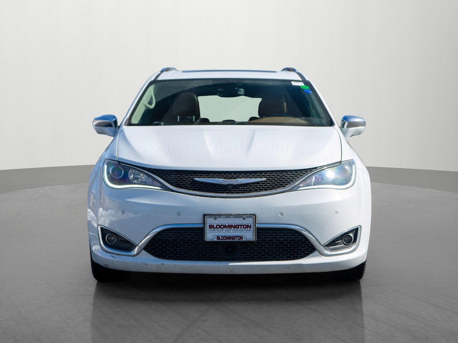 Used 2017 Chrysler Pacifica Limited with VIN 2C4RC1GG9HR635274 for sale in Minneapolis, Minnesota