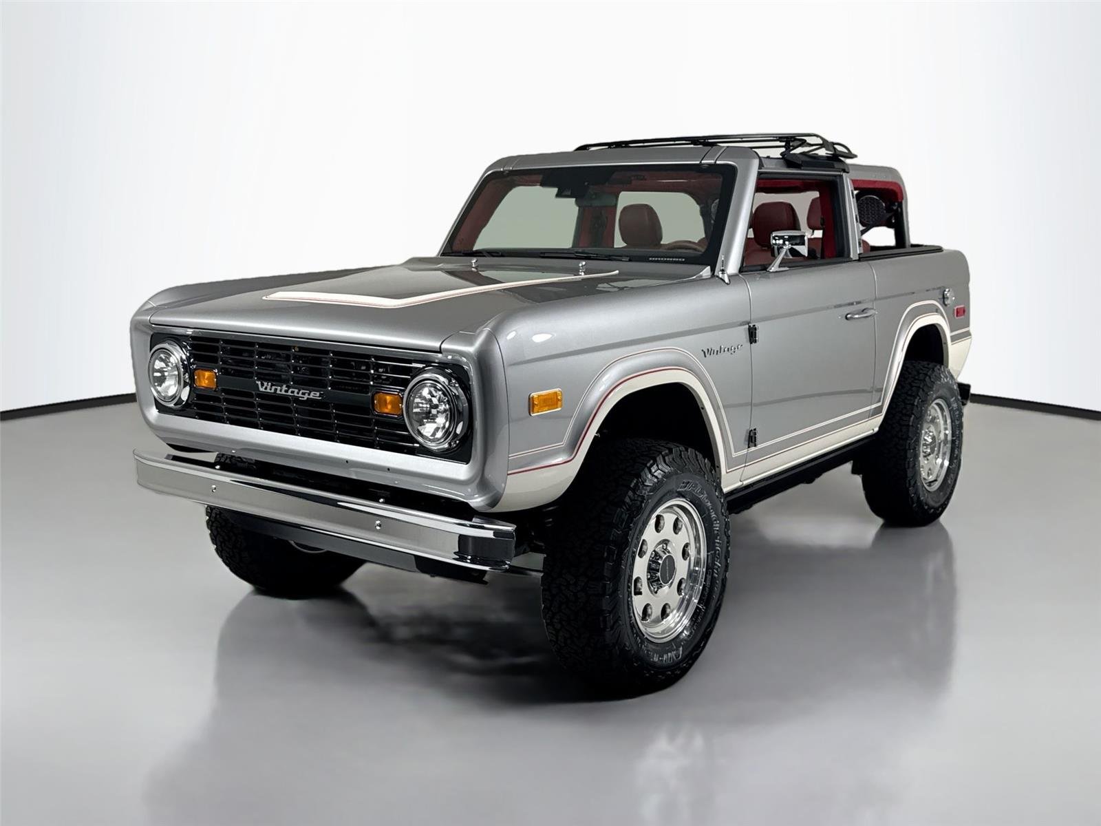 Used 2025 GT Silver Vintage Modern Twin-Turbo w/ Full Bespoke Interior image 10