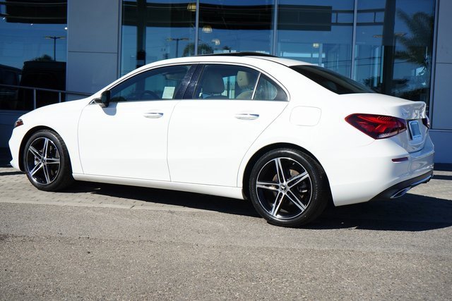 2021 Mercedes Benz A 220 photo 4