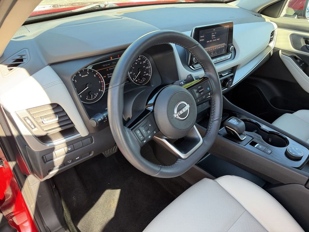Certified Used 2023 Scarlet Nissan SV image 14