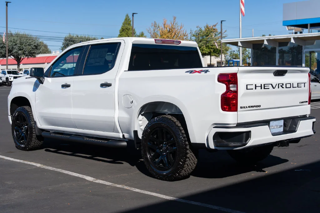 2026 Chevrolet Silverado 1500 Custom - Photo 4