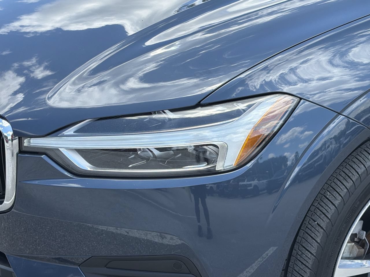 Used 2021 Denim Blue Metallic Volvo T6 Momentum image 6