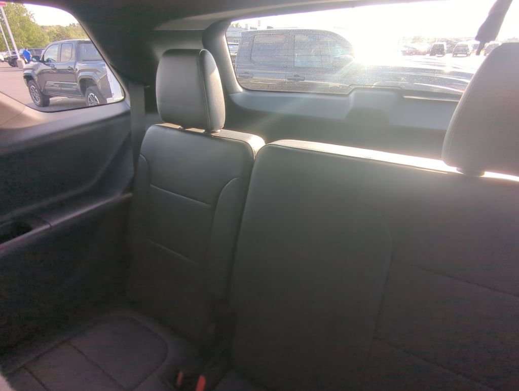 Used 2022 Silver Chevrolet LT Leather image 13