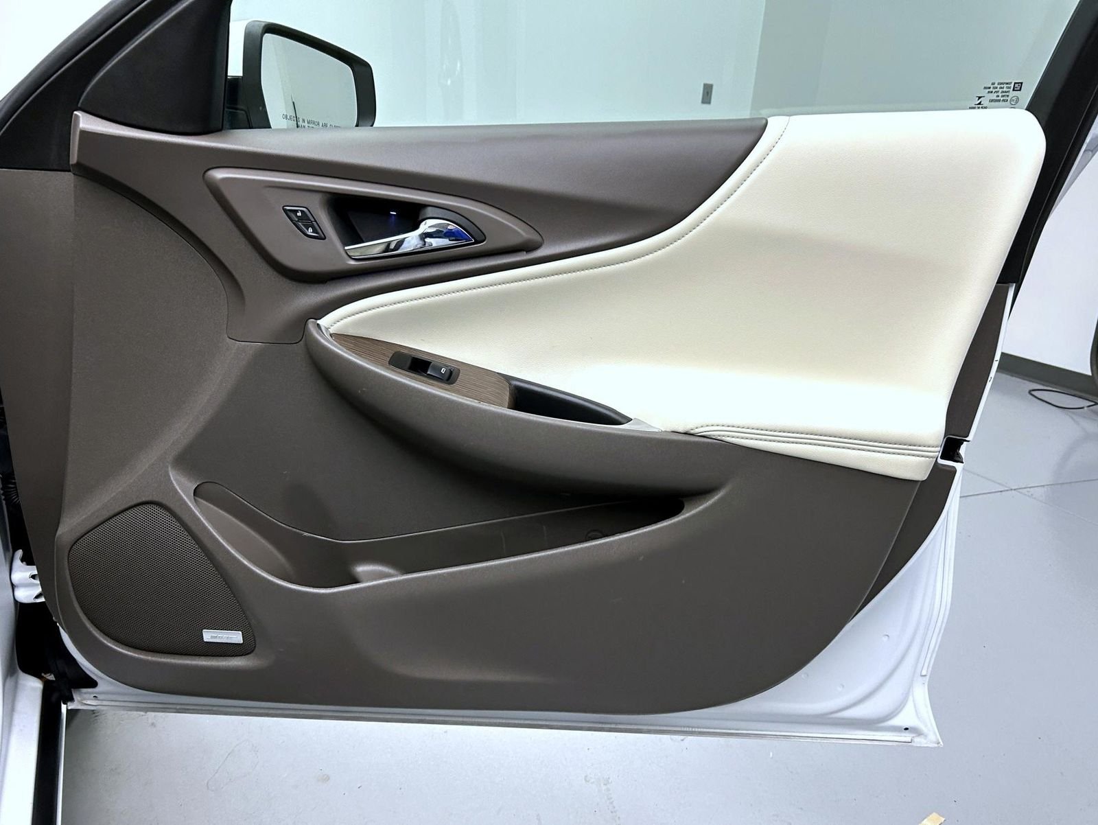 Used 2024 White Chevrolet LT image 16