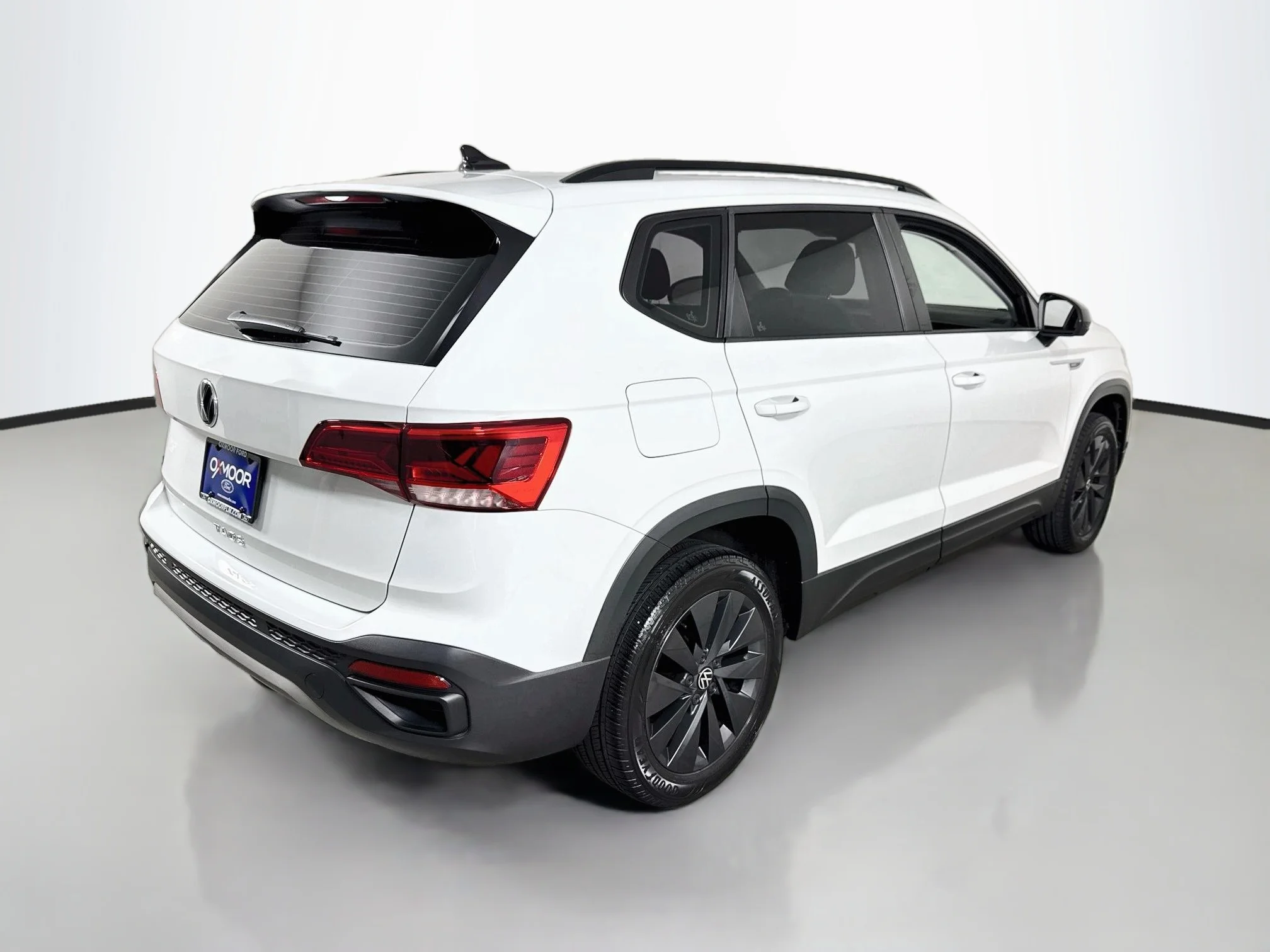 Used 2022 Pure White Volkswagen S image 7