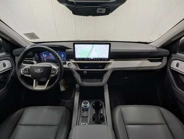 New 2026 Vapor Blue Metallic Ford Active image 31