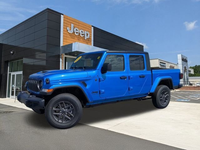 2025 Jeep Gladiator Sport S Auto's photo
